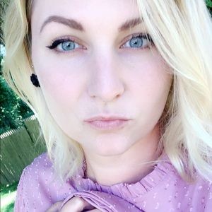 Meet your Posher, Elle